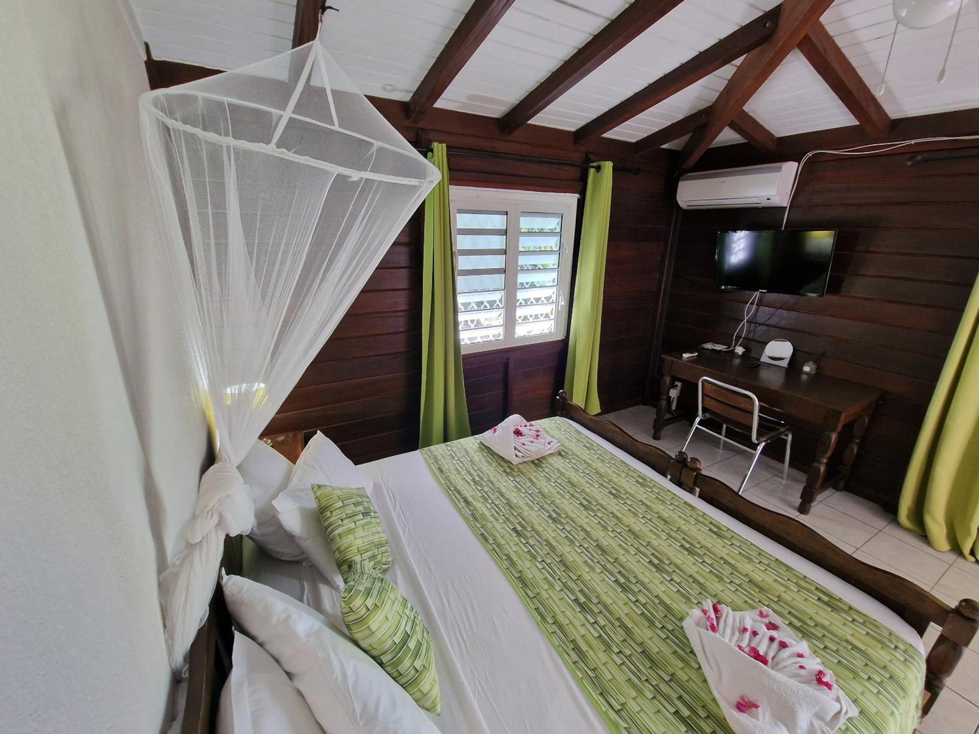 La Colline Verte Deshaies Room photo